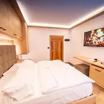 Fontana 3*
